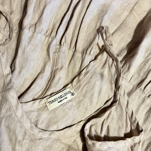 Linen Ruffle Maxi Dress - Picture 3 of 4